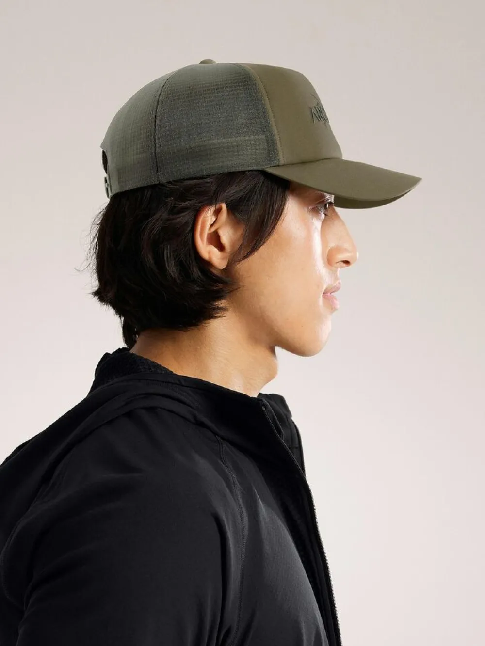 DAMES Arcteryx Bird Word Trucker Hat