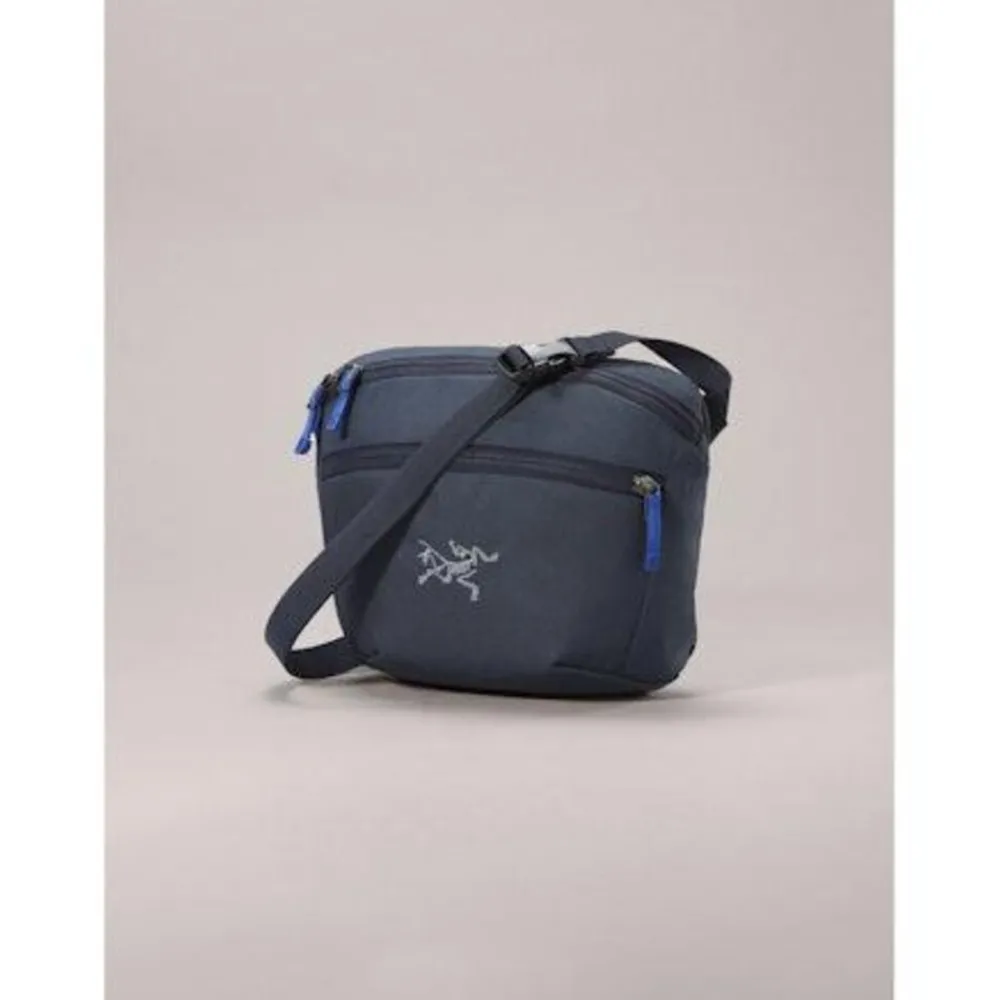 Arcteryx Mantis 2 waist