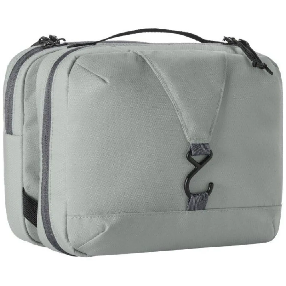 Eagle Creek Trifold Toiletry Kit